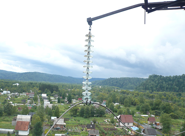 МЭС Сибири заменили изоляторы на ЛЭП 220-500 кВ