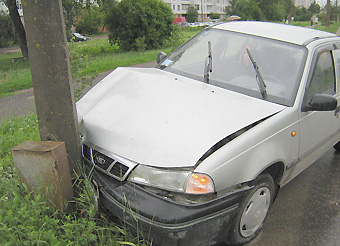 За неделю в Псковской области в результате ДТП повреждено 6 опор ЛЭП