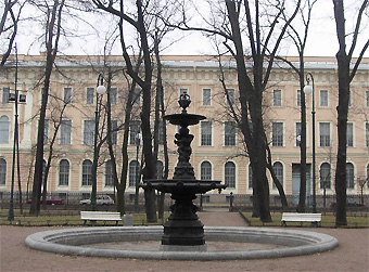 «Ленэнерго» подключило фонтан в Румянцевском саду