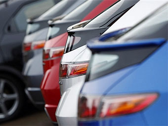 Импорт автомобилей в Россию увеличился в два раза
