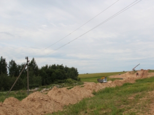 «Псковэнерго» восстановило поврежденную строителями ЛЭП вблизи Ваулино