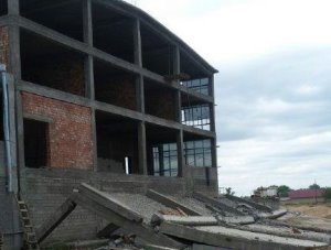 В Дагестане сносят незаконные строения в охранных зонах магистральных нефтепроводов