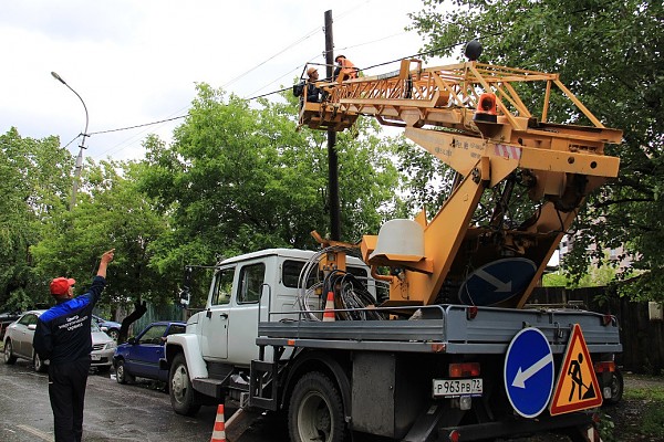Энергетики СУЭНКО устраняют последствия урагана в Тюмени