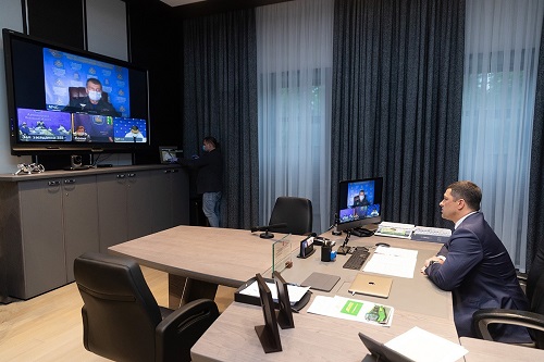 Энергетики Псковской области восстановили основную электросеть после урагана на юго-востоке области