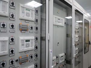 «ФСК ЕЭС» оснастит две главные подстанции Ярославля быстродействующей релейной защитой