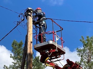 «Якутскэнерго» заменило опоры на кабельно-воздушной ЛЭП 110 кВ «Майя–Чурапча»