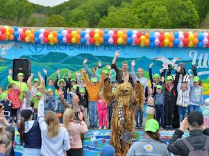 Компания «Восточный Порт» ярко и масштабно отметила День защиты детей