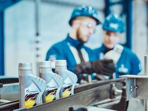 «Газпром нефть» разработала биоразлагаемую канистру для моторного масла