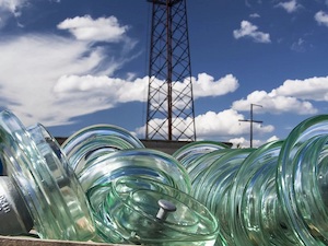 «Россети» заменят изоляцию на магистральных ЛЭП Курской области