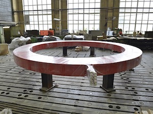 «НИИЭФА» изготовил катушки электромагнита для циклотрона многозарядных ионов