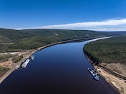 На Куюмбинское месторождение доставлено 11 тысяч тонн грузов по реке Подкаменная Тунгуска