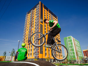 Солнце на фасаде