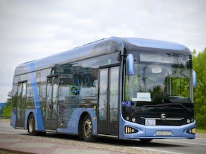 В городе-спутнике Кольской АЭС появился первый за Полярным кругом электробус