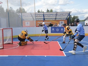 Кубок Кольской АЭС по бол-хоккею собрал около 100 спортсменов из Мурманской области и Карелии