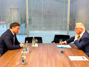 КазМунайГаз и MOL Group обсудили разработку месторождения «Рожковское»