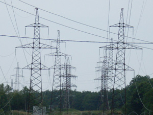 МЭС Юга устанавливают термостойкий провод на ЛЭП