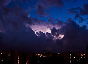 «Ленэнерго» ликвидирует последствия грозы