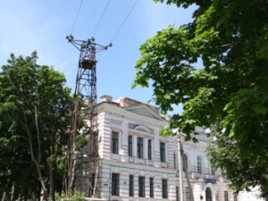 Псковэнерго проведет уникальные работы по прокладке кабельной ЛЭП через реку Великую