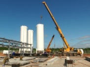 На стройплощадке завода СПГ в Пермском крае установлен криогенный емкостный парк