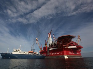 На Приразломном месторождении добыто более 2 млн баррелей нефти