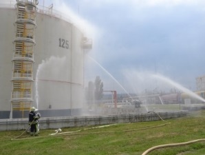 На Феодосийской нефтебазе ликвидировали условный пожар