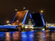 Уникальную подсветку мостов Санкт-Петербурга создают свыше 15 тысячи светильников