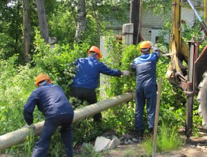 Сильная ночная гроза повредила пять ЛЭП в Карелии