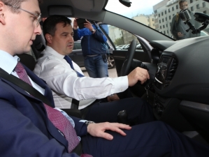 Минэнерго РФ тестирует первый российский серийный легковой автомобиль с заводским газобаллонным оборудованием