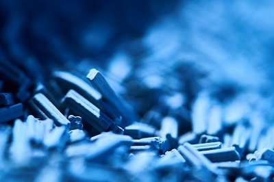 На Омском НПЗ получили  первую партию катализатора гидроочистки дизтоплива Евро-5, созданного по технологии «Газпром нефть»