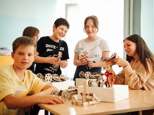 Омский НПЗ и ОмГТУ провели летний образовательный интенсив для старшеклассников и студентов