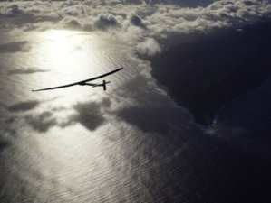Кругосветка Solar Impulse 5 лет спустя: есть ли будущее у самолётов на солнечных батареях?