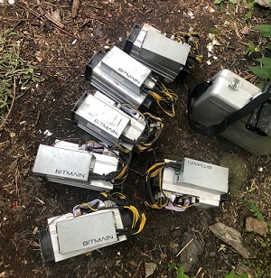 В «Нижновэнерго» обнаружили нехороший сарай и пресекли деятельность 6 ферм недобросовестных майнеров