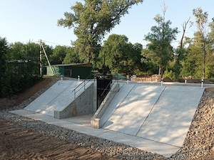 В Волго-Ахтубинской пойме достроили ещё одно сооружение для пропуска воды