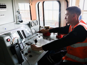 Железнодорожный цех ППГХО получил новый маневровый тепловоз