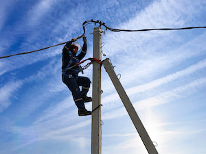 «Саратовские РС» запитали уличные фонари в селе Николаевка от подстанции «Корпус»