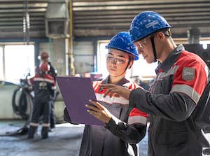 ОМК направит более 25 млн рублей на дополнительную поддержку семей сотрудников