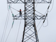 «Ленэнерго» отремонтировало 29,3 км ЛЭП 110 кВ в Сосновом Бору