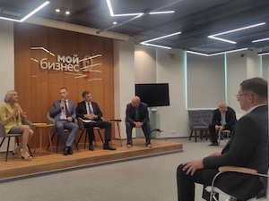 Специалисты ЛОЭСК разъяснили операторам порядок размещения ВОЛС на опорах компании