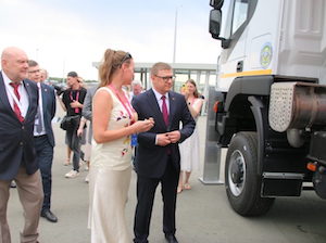 Резидент ТОР «Озерск» представил на Иннопроме машину для забоечных работ