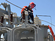 «Калмэнерго» отремонтировало 4,5 км воздушных ЛЭП в Целинном районе Калмыкии