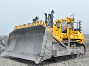 На угольный разрез «Барзасское товарищество» поступил третий российский бульдозе