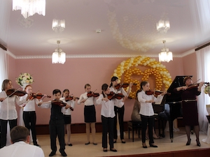 Гидроэнергетики оказали благотворительную помощь детской музыкальной школе в Балакове