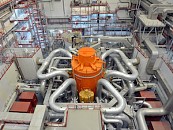 В реактор БН-800 Белоярской АЭС впервые загружено ядерное топливо нового типа