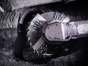 Шахта «Усковская» ввела в работу новую лаву с запасами более 2,2 млн тонн угля