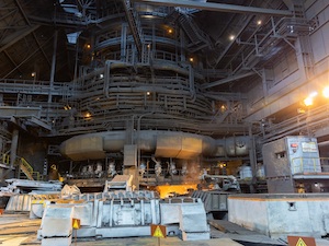 Западно-Сибирский металлургический комбинат отремонтировал доменную печь с помощью робота