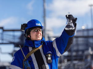 Опубликован спецпроект, посвященный созданию и применению белых масел в России