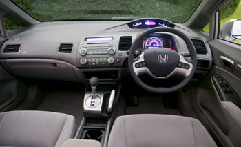 ФАС защитит правый руль