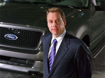 Президент Ford получил зарплату впервые за пять лет