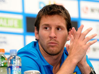 Месси заставили играть в товарищеском матче с корейцами