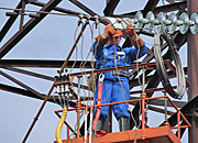 Реконструкция ЛЭП в Холмском районе